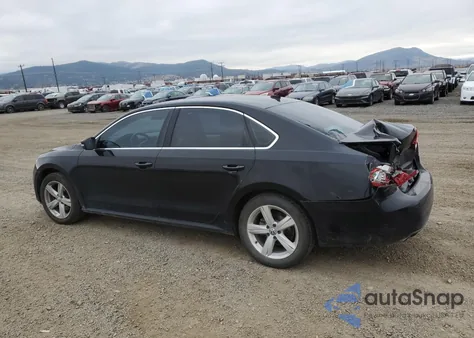 2013 Volkswagen Passat Se z USA, uszkodzony, nr VIN 1VWBN7A33DC099149